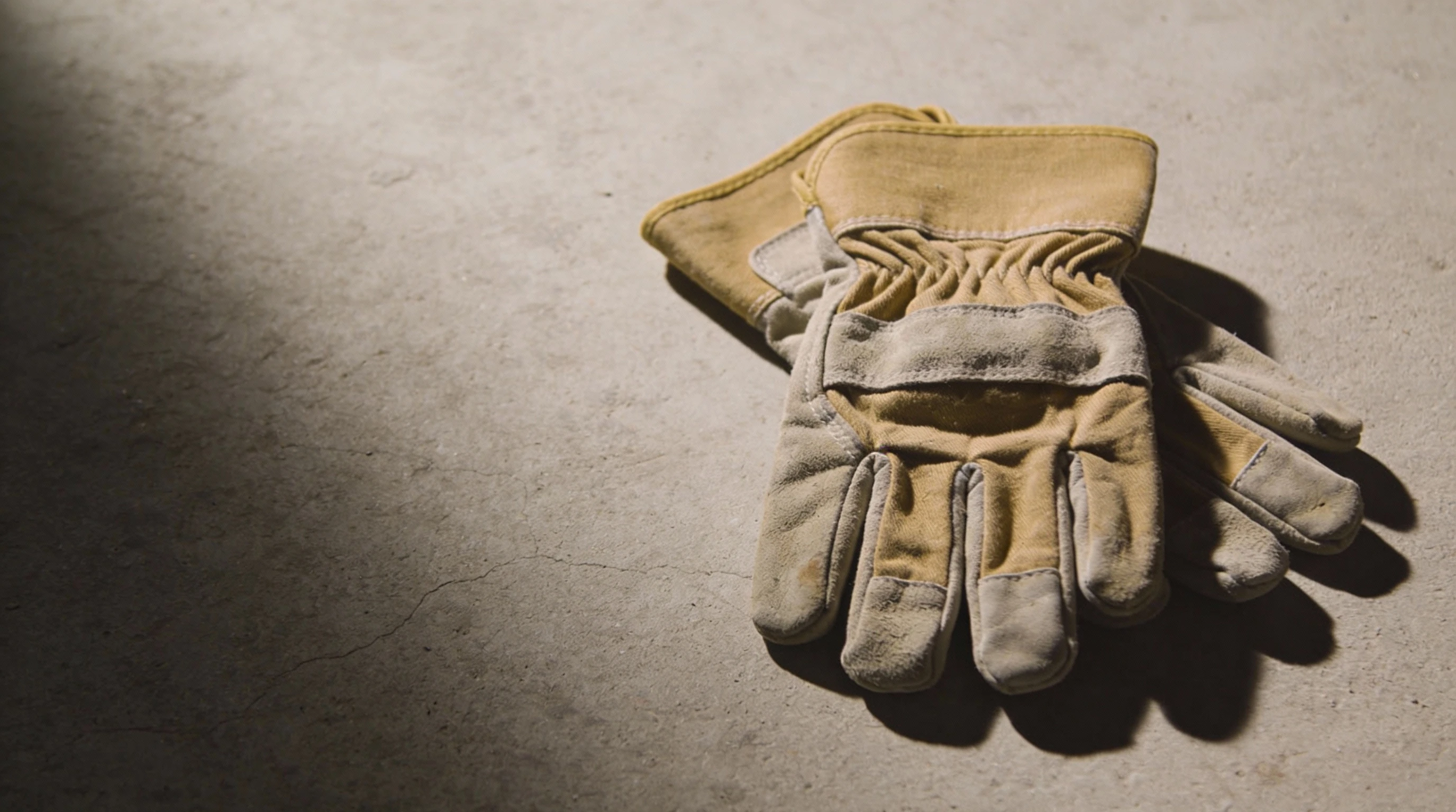 How Working Men & Women Actually Use Protein On The Job (Not Just In The Gym)